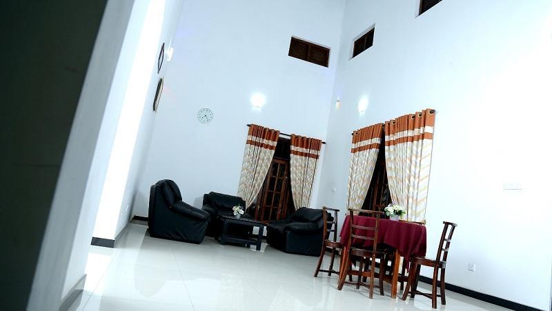 Grand Hilton Hotel Νεγκόμπο Εξωτερικό φωτογραφία